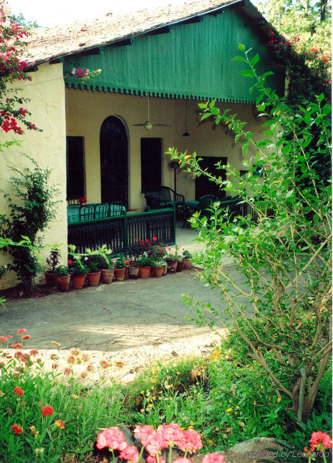 Welcomheritage Connaught House Monte Abu Exterior foto
